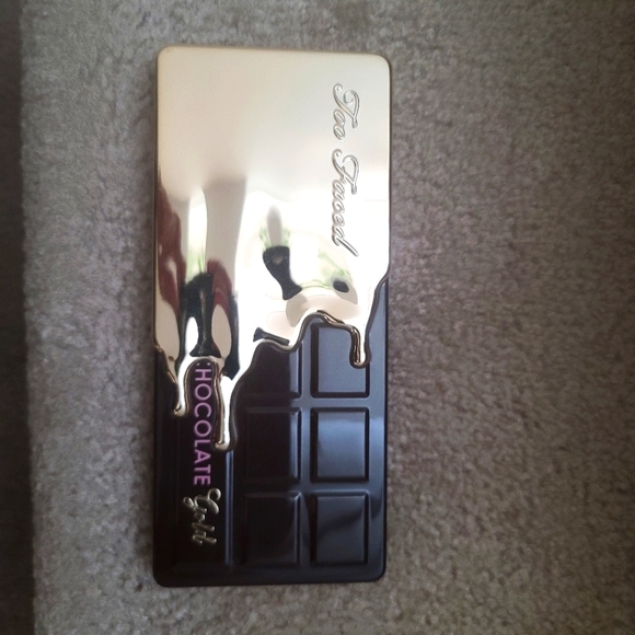 Too Faced Chocolate Gold Eyeshadow Palette - Picture 3 of 4